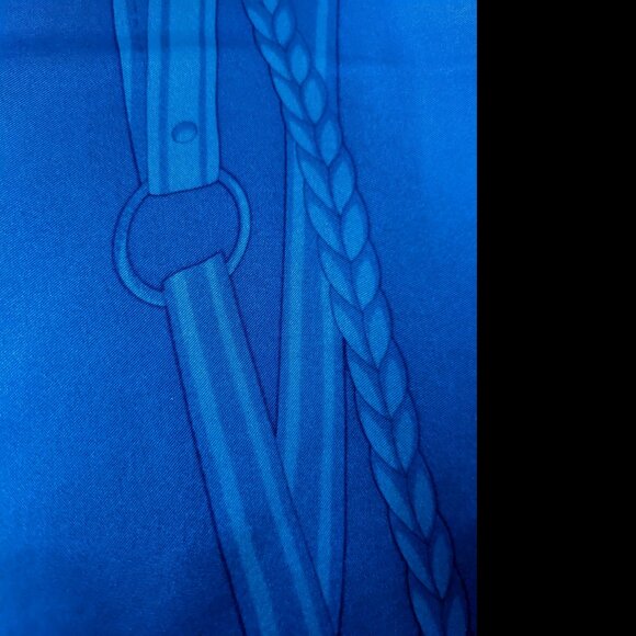 Ralph Lauren 2-Scarf Silk Set: Royal Blue + Champagne | 42” Square | New - Picture 8 of 10